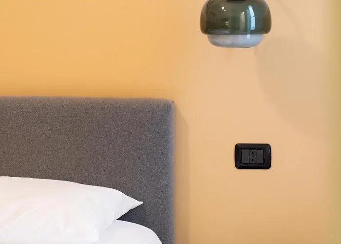 The Bool, Liberty158 Bari